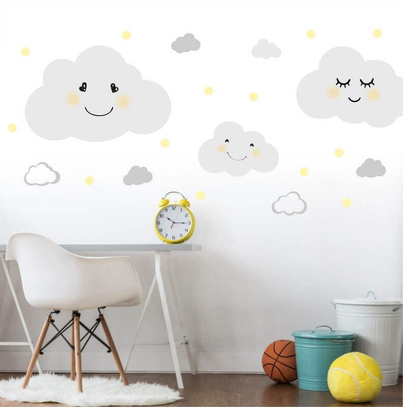 Wandtattoo Wolken mit gelben Punkten für Kinderzimmer